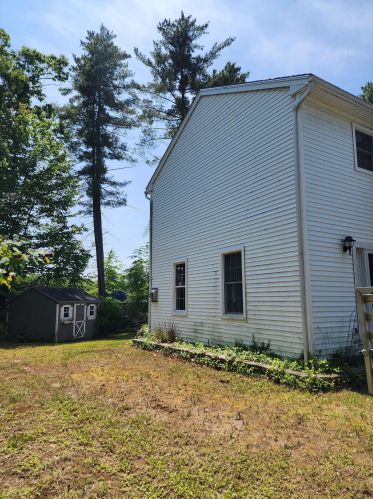 49 Bog Rd, Concord, NH 03303-2002