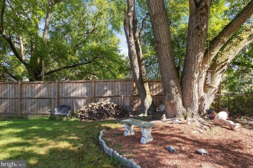 1701 Franwall Ave, Silver Spring MD 20902-2919 exterior