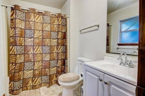 3101 Gordon Ct, Tampa FL 33619-1833 exterior