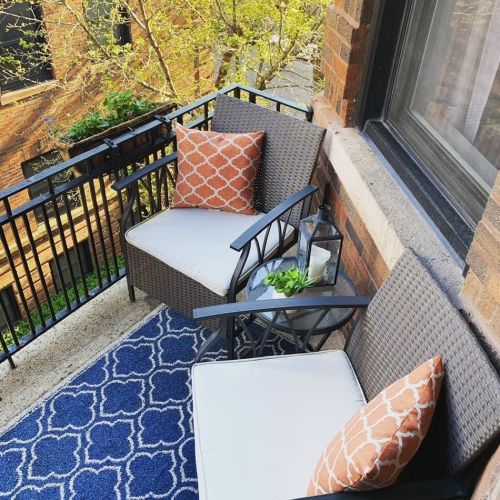 4021 Clarendon Ave, Chicago IL  60613-3142 exterior