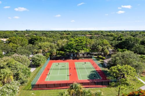 2700 41st St, Boca Raton FL  33434-5842 exterior