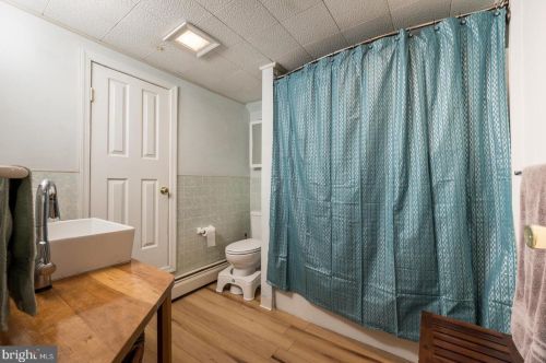 597 Manchester Ave, Media PA 19063-4098 exterior