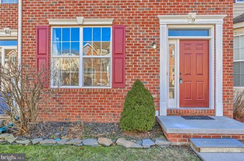 59 Sara Ln, Hanover, PA 17331-8672