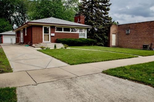 13151 Avenue, Chicago, IL 60633-1307