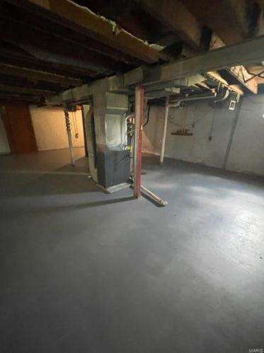 152 Perthshire Rd, Saint Louis MO 63137-3807 exterior