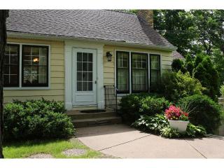 3745 Shady Oak Rd, Hopkins MN  55305-4225 exterior