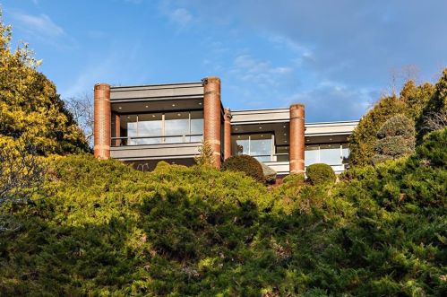 110 Congdon St, Providence RI  02906-1413 exterior