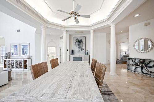 30 Casa Mar Ln, Naples FL 34103-3685 exterior