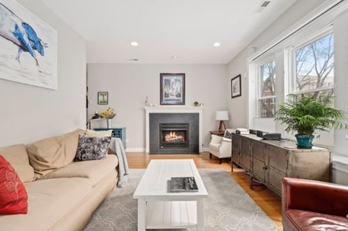 1403 Rascher Ave, Chicago, IL 60640-1367