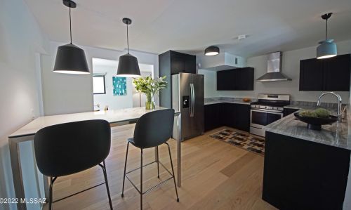 4122 Holmes St, Tucson AZ 85710-3149 exterior