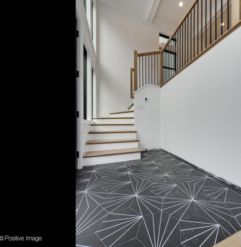 1943 Honore St, Chicago IL  60622-1044 exterior