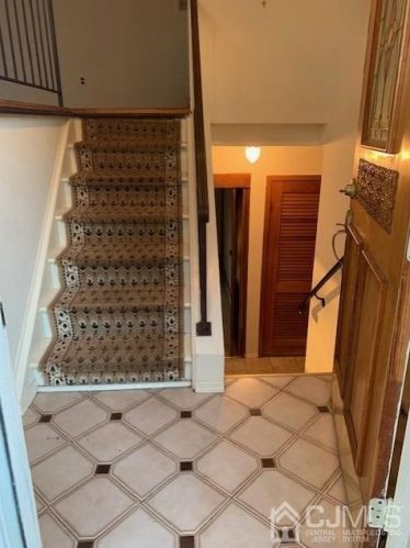 1470 Greenwood Dr, Piscataway NJ 08854-2039 exterior