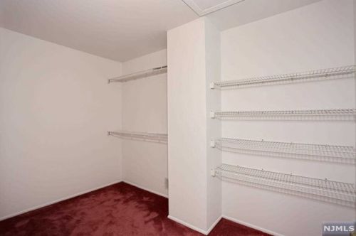 27 Bayard Ln, Mahwah NJ  07430-2236 exterior