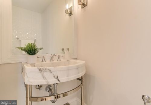 1924 10th St, Washington DC  20001-4112 exterior