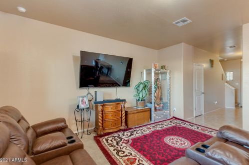 4903 4 Ave, Phoenix AZ 85041-5741 exterior