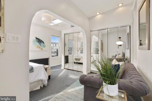 3232 Warder St, Washington DC 20010-2523 exterior