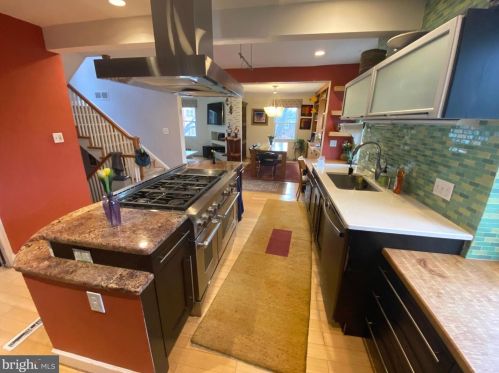 2901 Cleveland Ave, Washington, DC 20008-3530