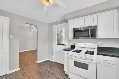 2436 Cobden St, Pittsburgh PA 15203-2713 exterior