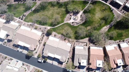 561 Knotwood St, Green Valley AZ 85614-5971 exterior