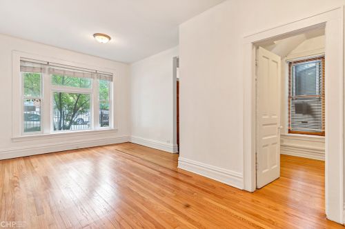 1316 Diversey Pkwy, Chicago IL 60614-1125 exterior