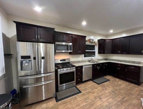 421 33rd St, Paterson NJ  07504-1702 exterior