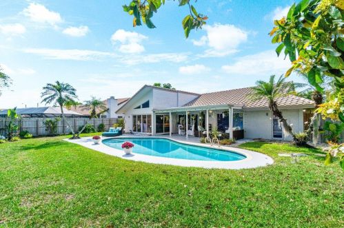 21176 Escondido Way, Boca Raton FL  33433-2505 exterior