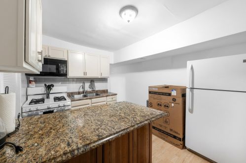 3920 Huron St, Chicago, IL 60624-1004