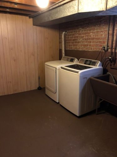 2036 69 St, Chicago IL 60649-1614 exterior