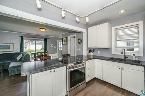 5815 Glenwood St, Duluth MN 55804-1334 exterior