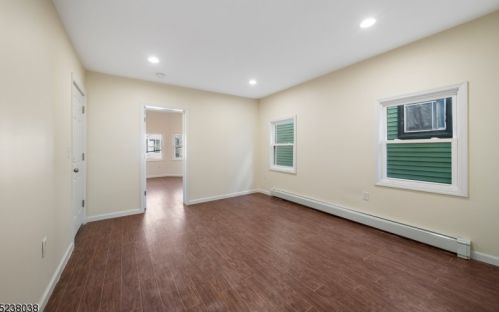 19 Montrose Ter, Irvington NJ  07111-3821 exterior