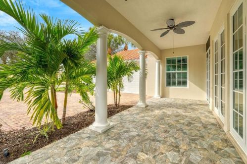 2885 Hatteras Way, Naples FL 34119-7525 exterior
