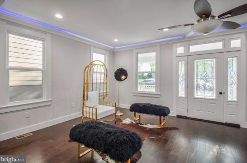 2911 17th St, Washington DC  20018-1825 exterior