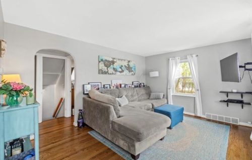 3025 Belleville St, Pittsburgh, PA 15234-3124