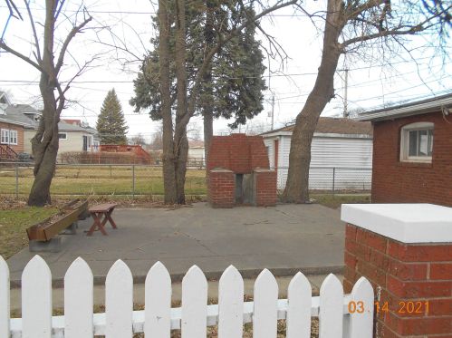 7659 Indiana Ave, Chicago IL 60619-2330 exterior