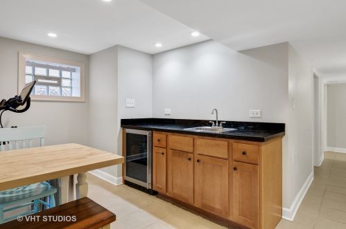 4860 Berwyn Ave, Chicago IL 60640-2007 exterior