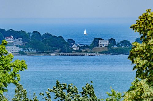 52 Atlantic St, Portland, ME 04101-4413