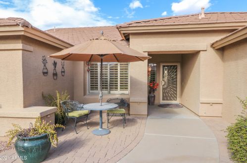 9910 Sunridge Dr, Chandler, AZ 85248-6174