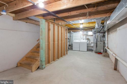 230 Ellsworth St, Philadelphia PA 19146-3012 exterior