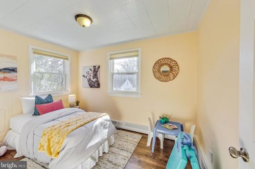 903 Robin Rd, Silver Spring MD  20901-1872 exterior