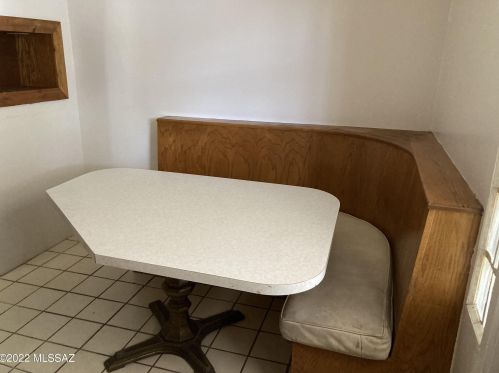 263 Alturas St, Tucson AZ 85705-4402 exterior