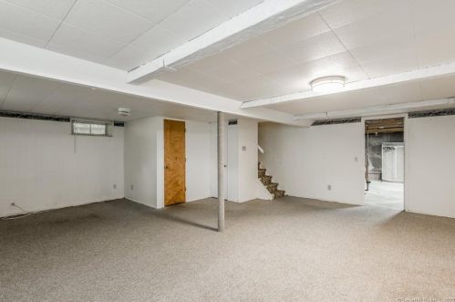 93 Sheridan Rd, Enfield CT 06082-4127 exterior