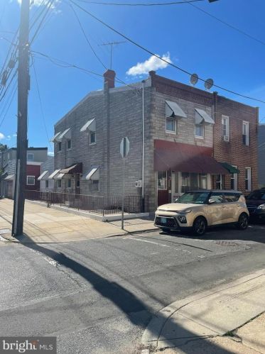 4491 Livingston St, Philadelphia, PA 19137-1621