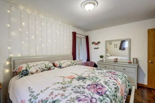 6342 Ohio Ave, Milwaukee WI  53219-4242 exterior