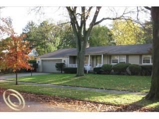 275 Bryn Mawr St, Bham MI  48009-1586 exterior