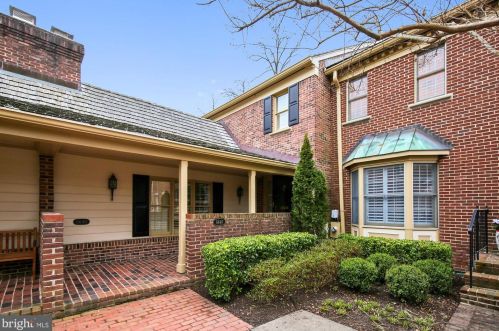 6640 Madison Mclean Dr, Mc Lean VA  22101-2901 exterior