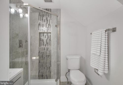 2911 17th St, Washington DC  20018-1825 exterior