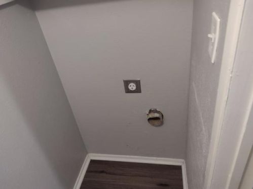 9523 Gonzales Dr, Dallas TX 75227-5053 exterior