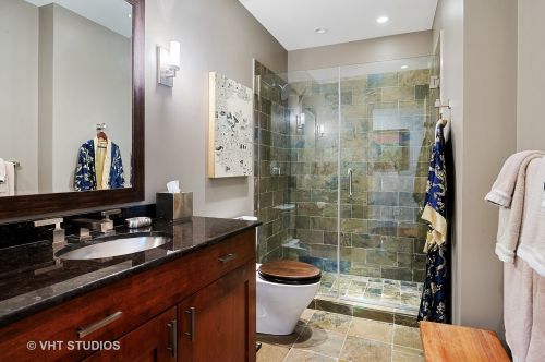 1708 Winnemac Ave, Chicago IL 60706-3427 exterior