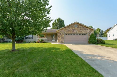 5881 Coddington Ln, Kalamazoo, MI 49009-1792