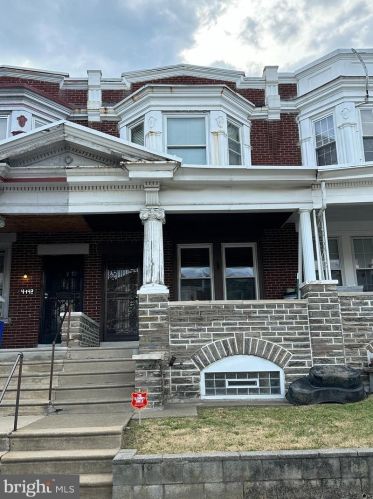 4944 9th St, Philadelphia, PA 19141-3926
